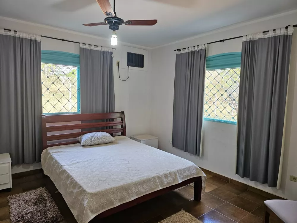 Chácara, 4 quartos, 1 m² - Foto 1
