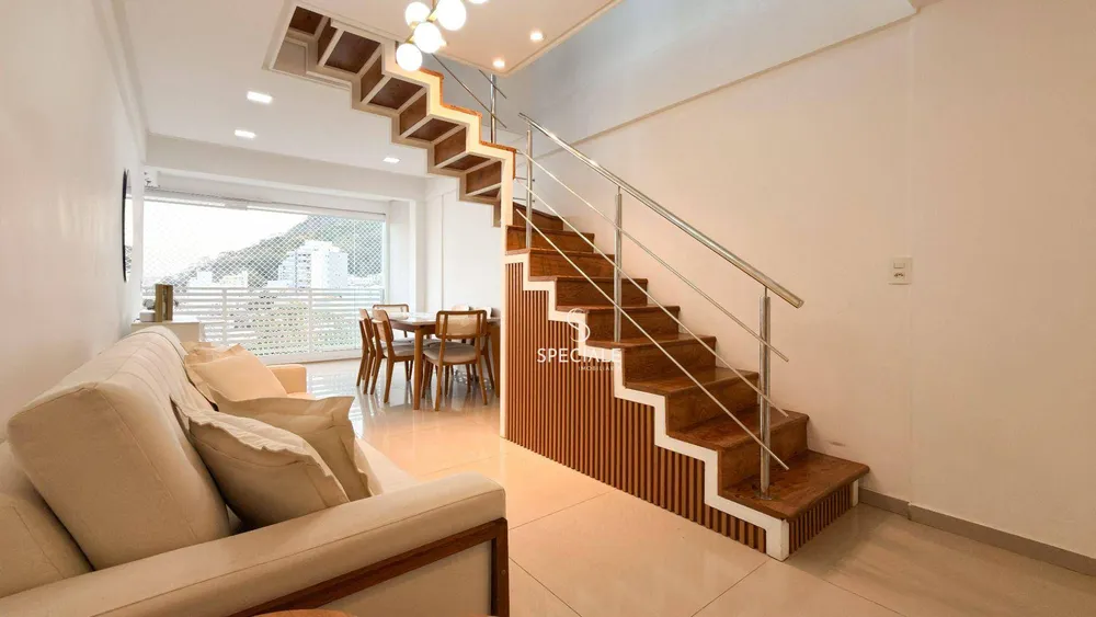 Cobertura, 3 quartos, 247 m² - Foto 2