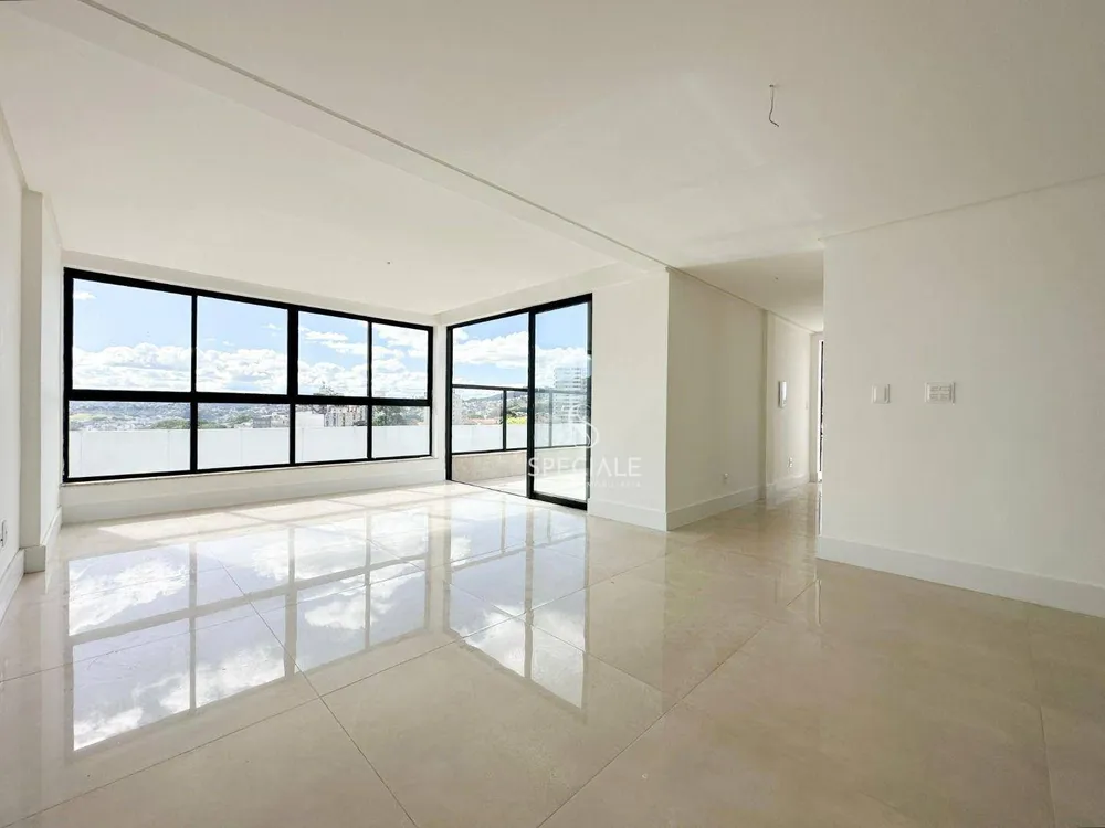 Cobertura, 5 quartos, 320 m² - Foto 1