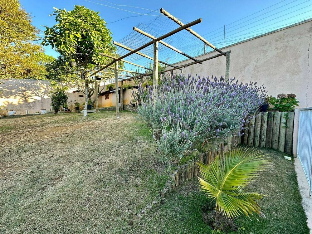 Casa de Condomínio à venda com 4 quartos, 230m² - Foto 11