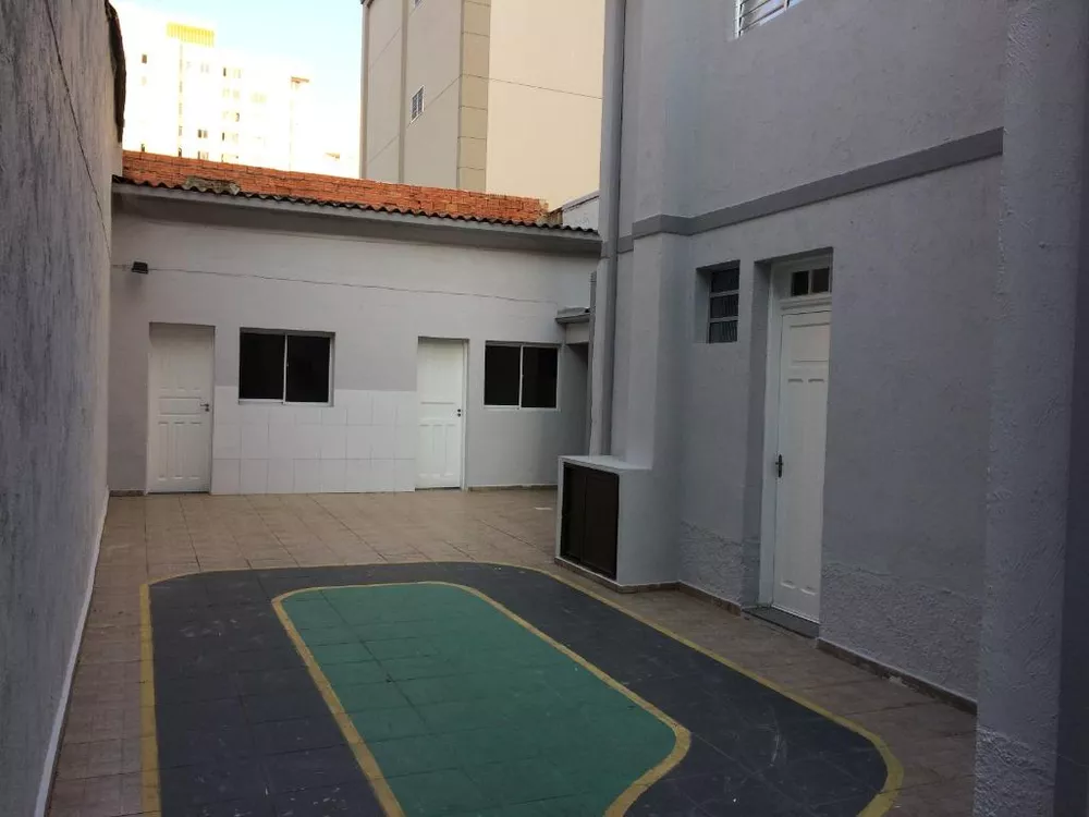 Sobrado à venda com 4 quartos, 250m² - Foto 4