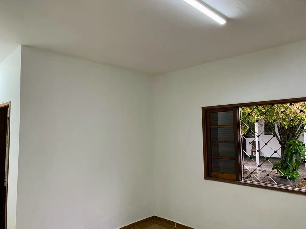 Casa, 5 quartos, 224 m² - Foto 4