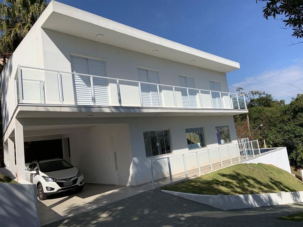 Sobrado à venda com 4 quartos, 215m² - Foto 2