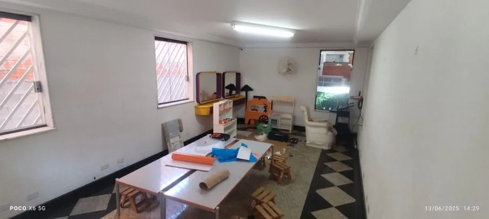 Loja-Salão, 650 m² - Foto 1
