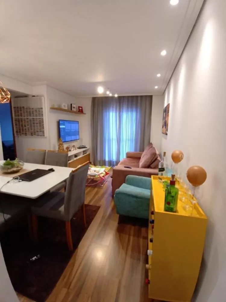 Apartamento à venda com 2 quartos, 56m² - Foto 2