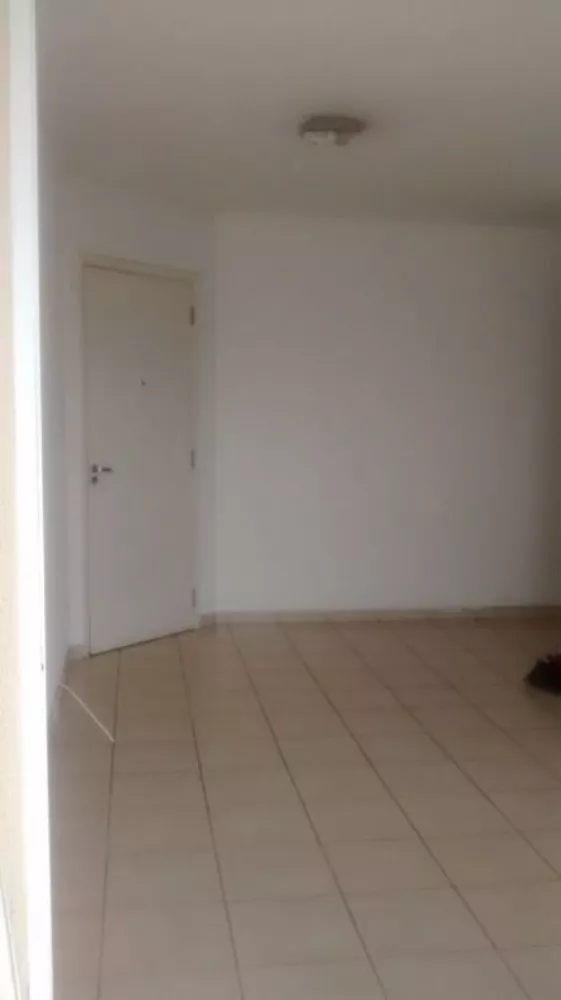 Apartamento à venda com 2 quartos, 67m² - Foto 4