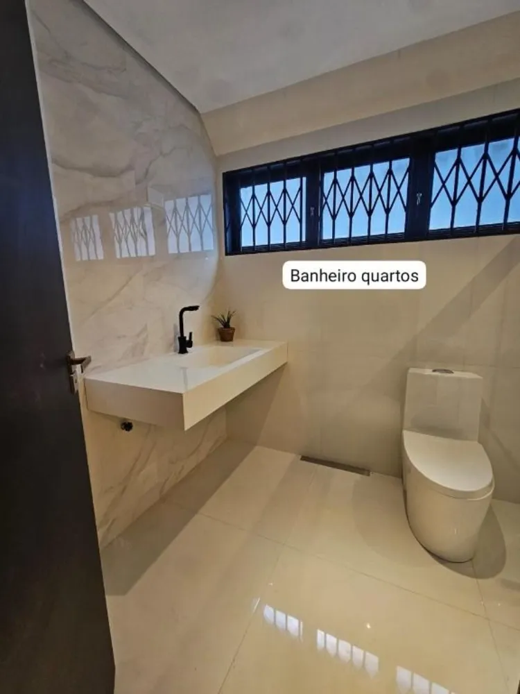 Sobrado, 4 quartos, 240 m² - Foto 1