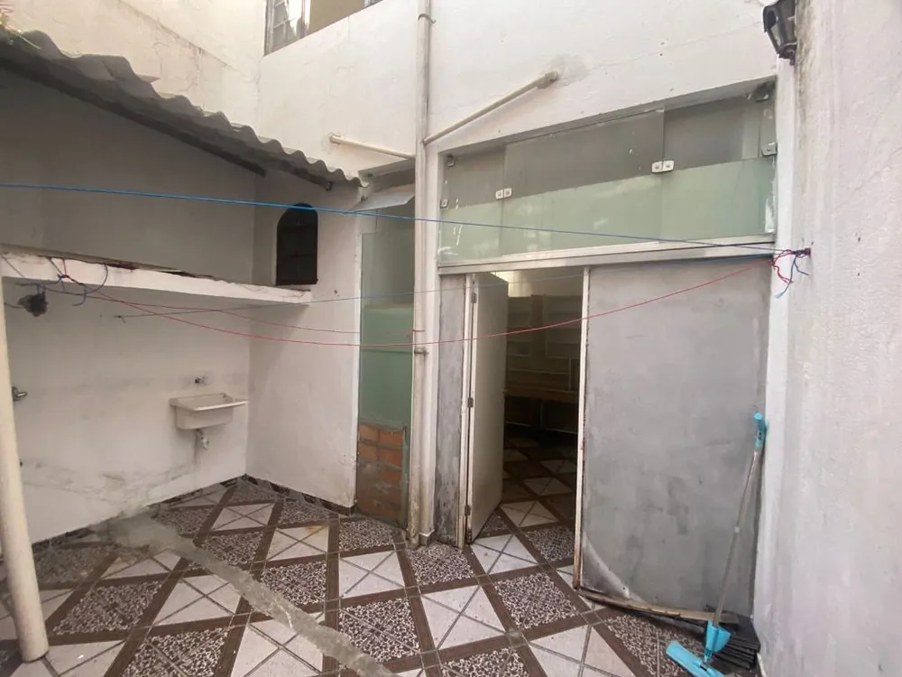 Casa, 6 quartos, 226 m² - Foto 5