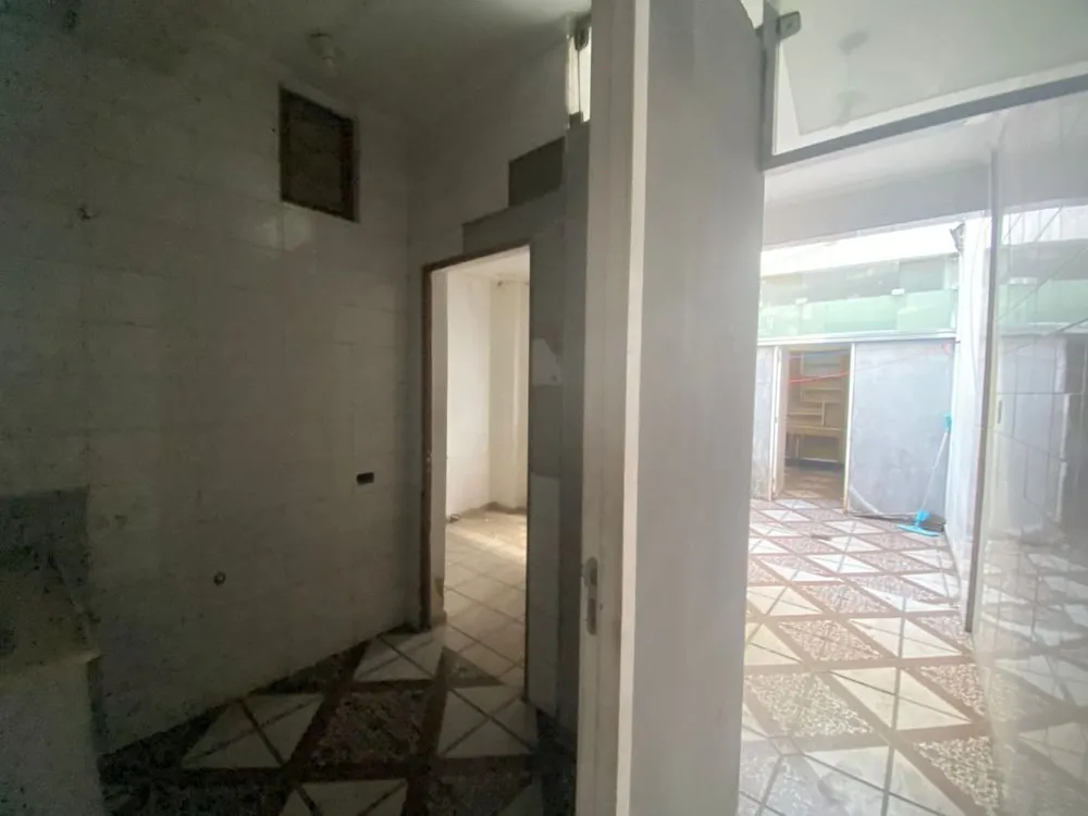 Casa, 6 quartos, 226 m² - Foto 9