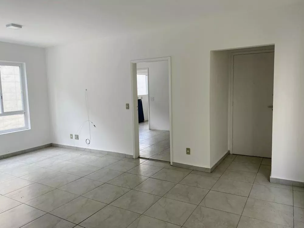 Apartamento para alugar com 3 quartos, 157m² - Foto 2