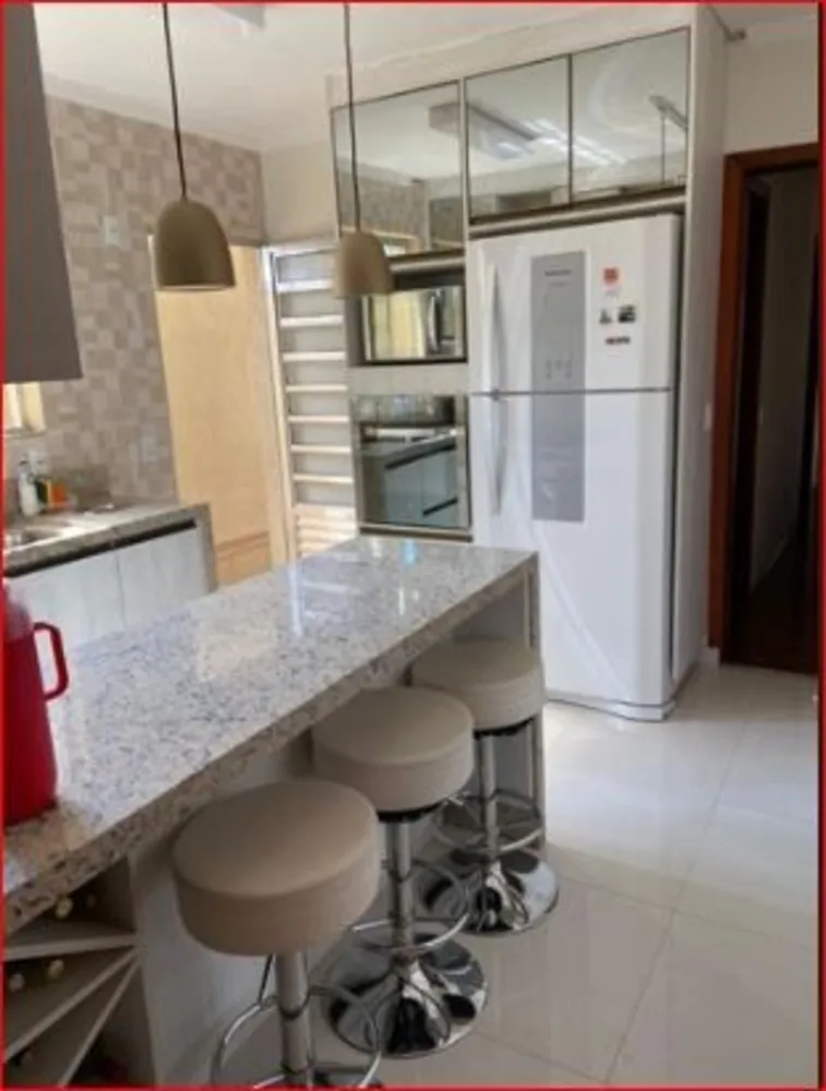 Casa, 4 quartos, 250 m² - Foto 2