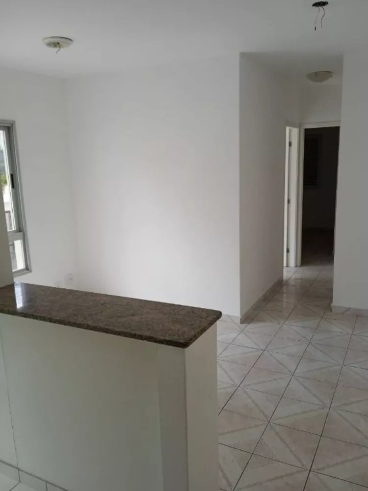 Apartamento à venda com 2 quartos, 45m² - Foto 1