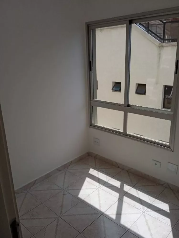 Apartamento à venda com 2 quartos, 45m² - Foto 3