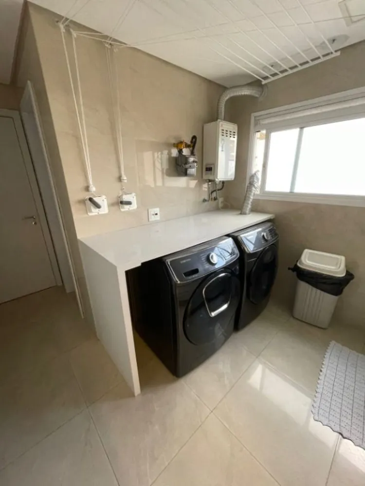 Apartamento, 4 quartos, 250 m² - Foto 1