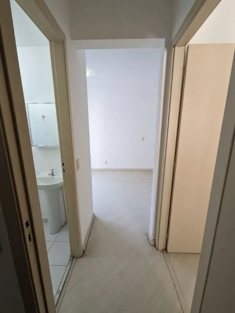 Apartamento à venda com 2 quartos, 48m² - Foto 2