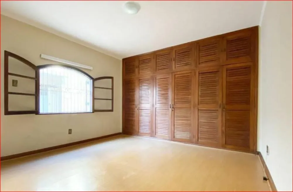 Casa, 3 quartos, 380 m² - Foto 1