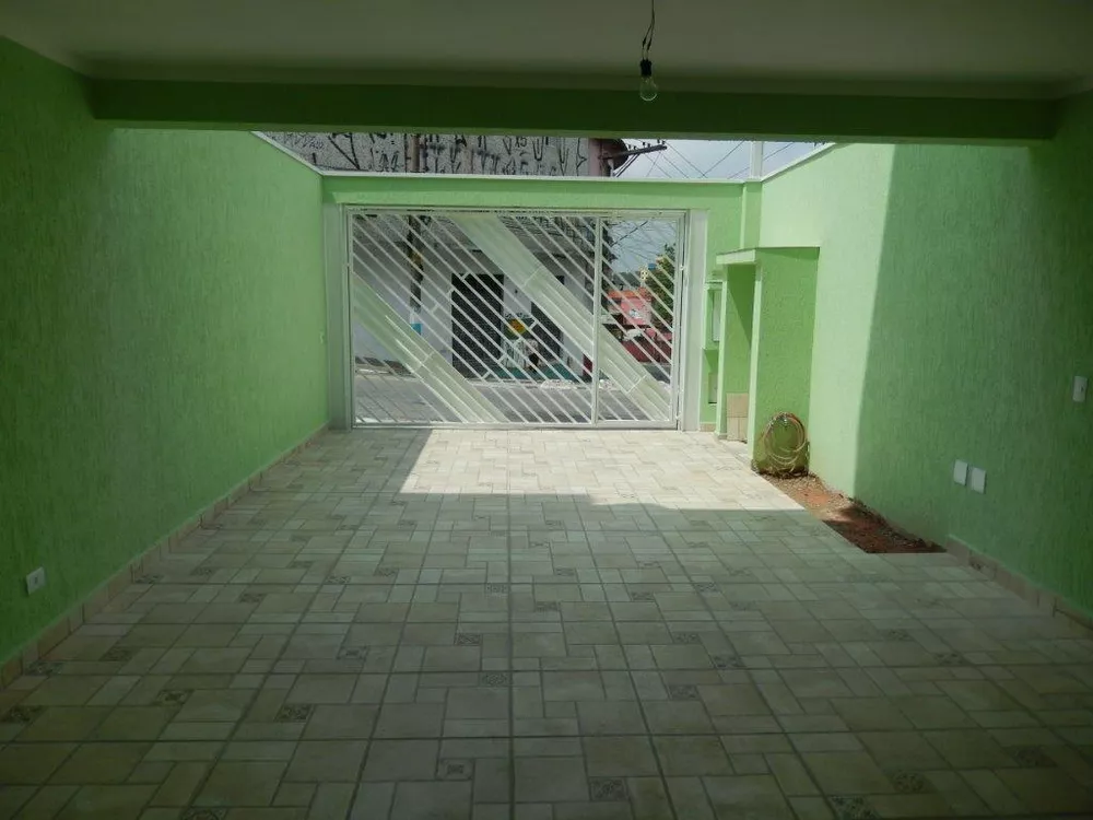 Sobrado à venda com 3 quartos, 200m² - Foto 4