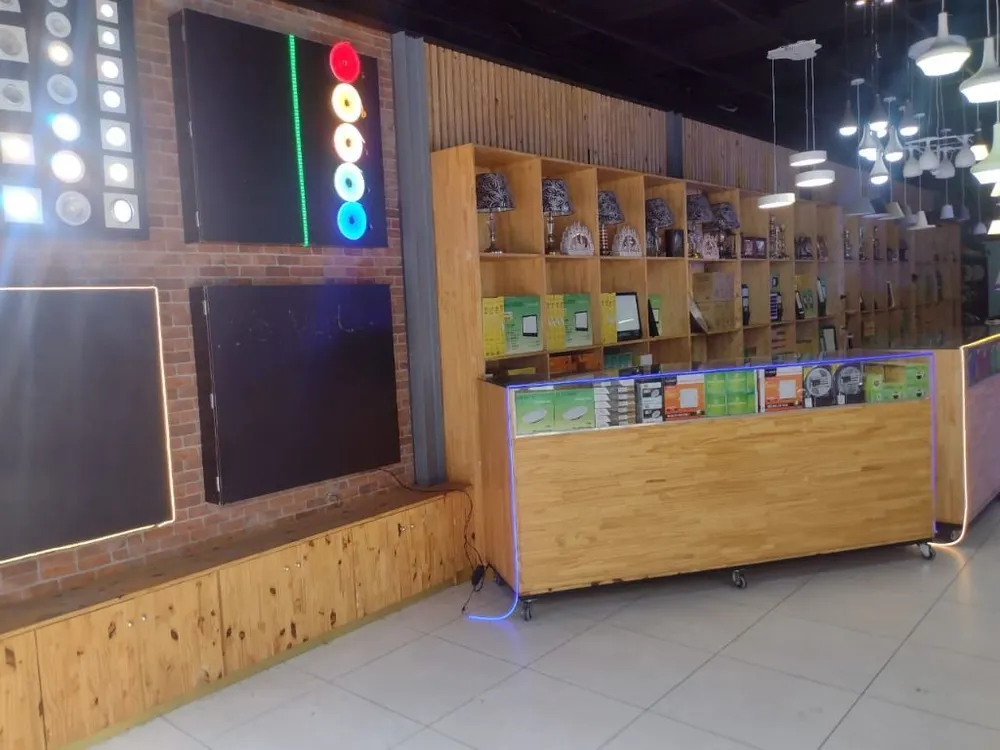 Loja-Salão, 675 m² - Foto 1