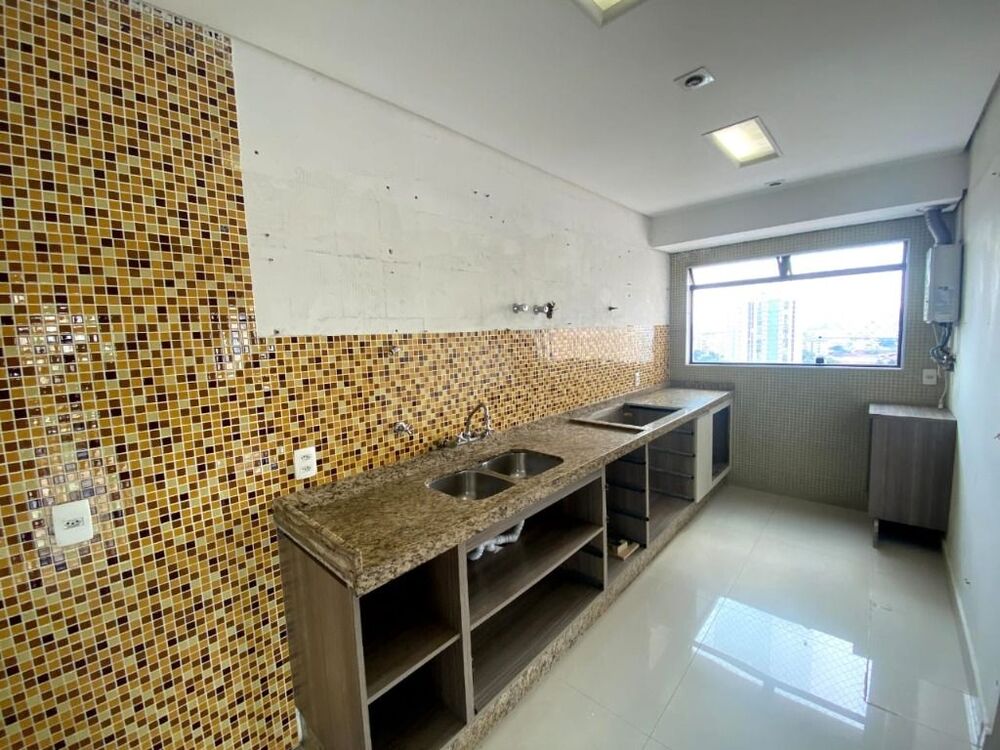 Apartamento à venda com 3 quartos, 156m² - Foto 13