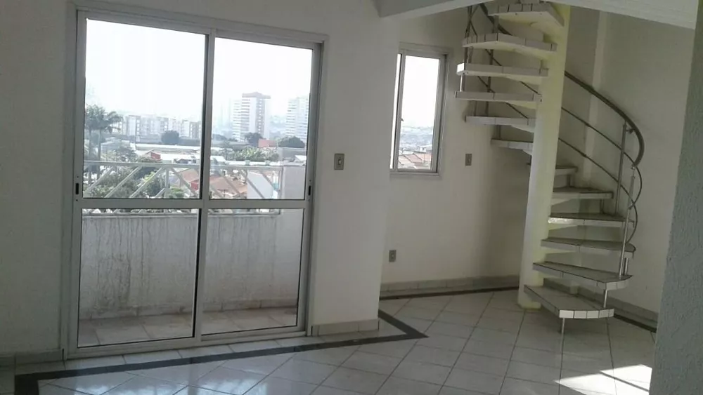 Cobertura à venda com 3 quartos, 200m² - Foto 1