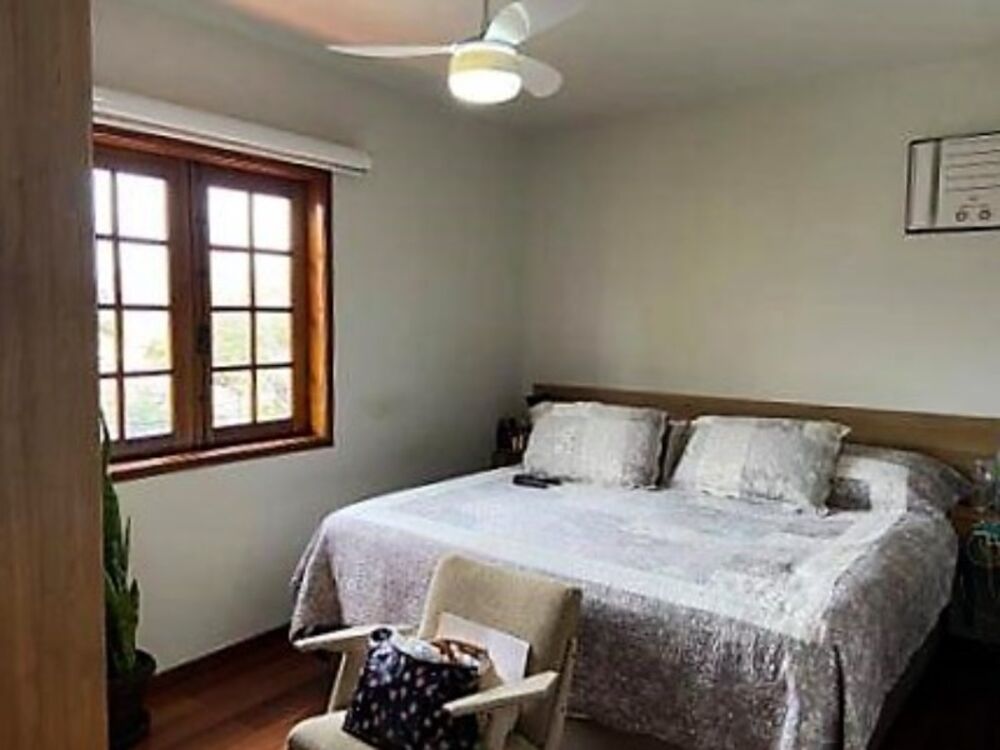 Casa à venda com 5 quartos, 315m² - Foto 14