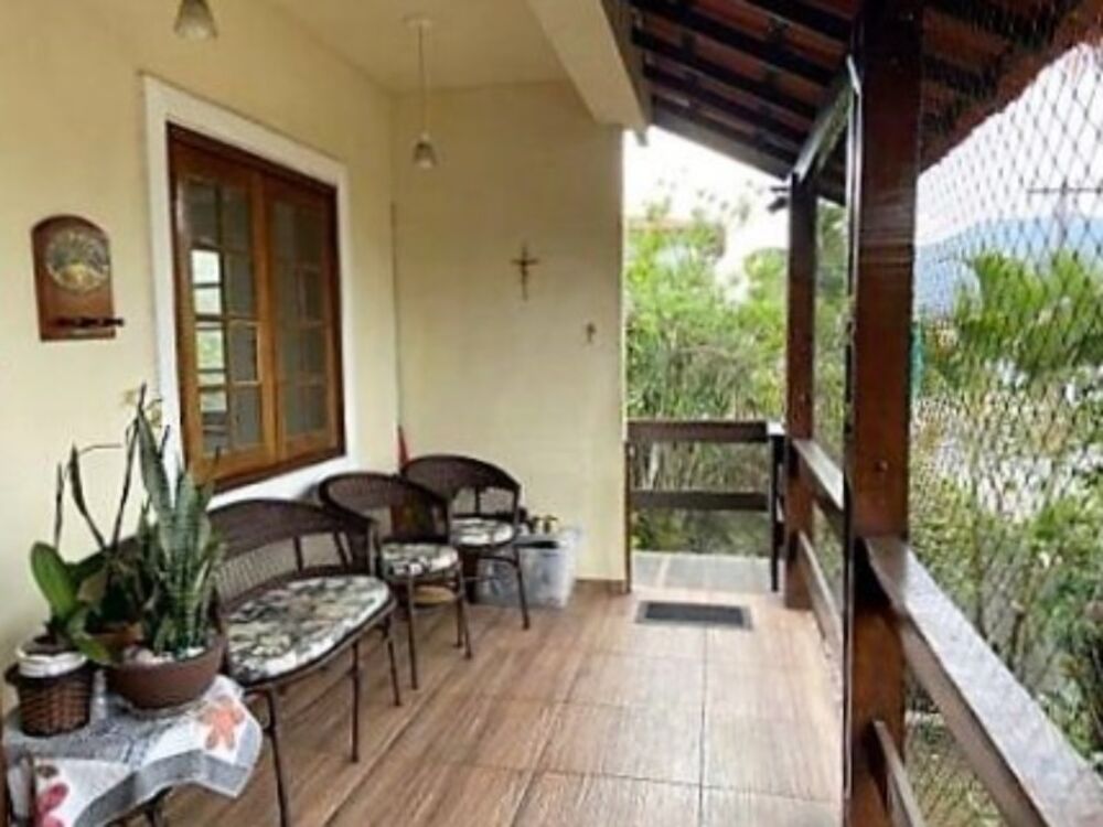 Casa à venda com 5 quartos, 315m² - Foto 3