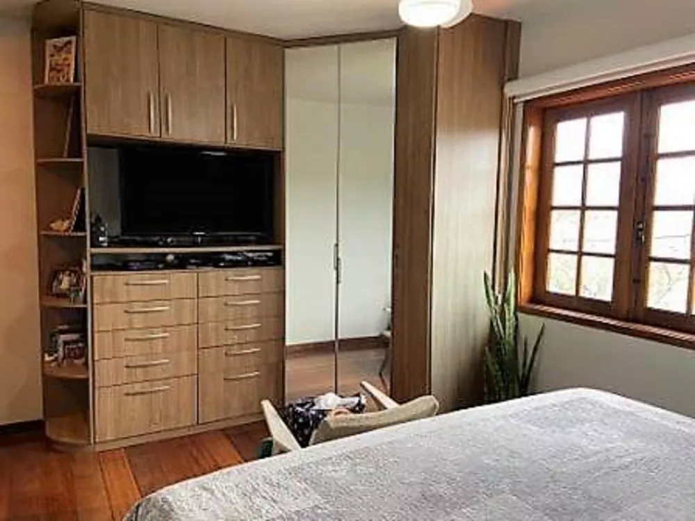 Casa, 5 quartos, 315 m² - Foto 9