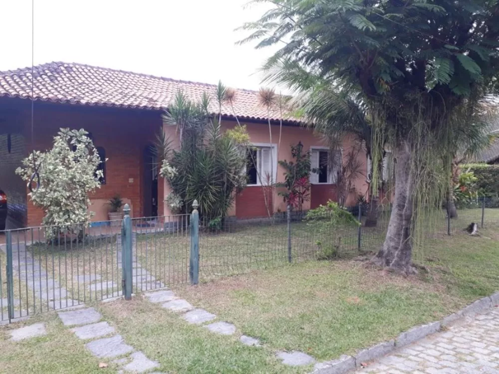 Casa, 4 quartos, 250 m² - Foto 1