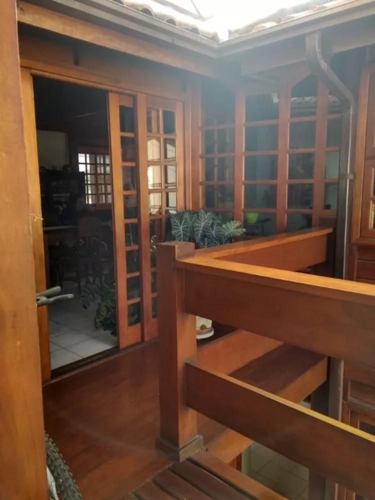 Casa, 4 quartos, 199 m² - Foto 1