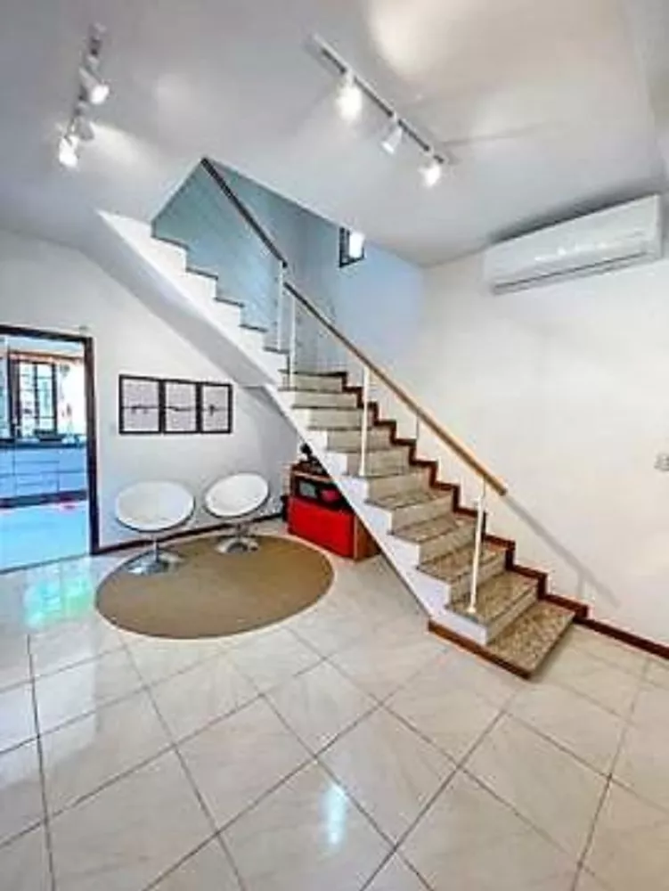 Casa, 3 quartos, 290 m² - Foto 9