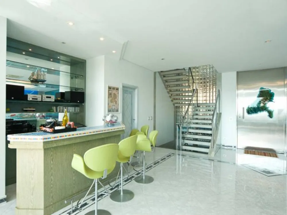 Casa, 8 quartos, 1773 m² - Foto 4