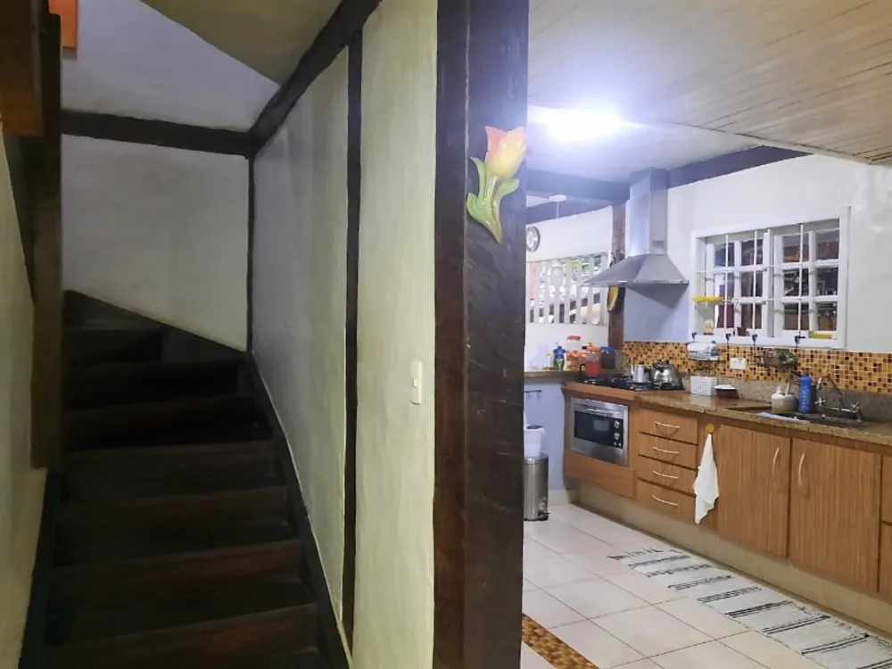 Casa, 3 quartos, 250 m² - Foto 1