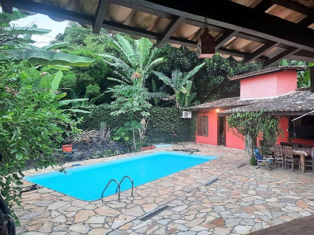 Casa, 3 quartos, 250 m² - Foto 1
