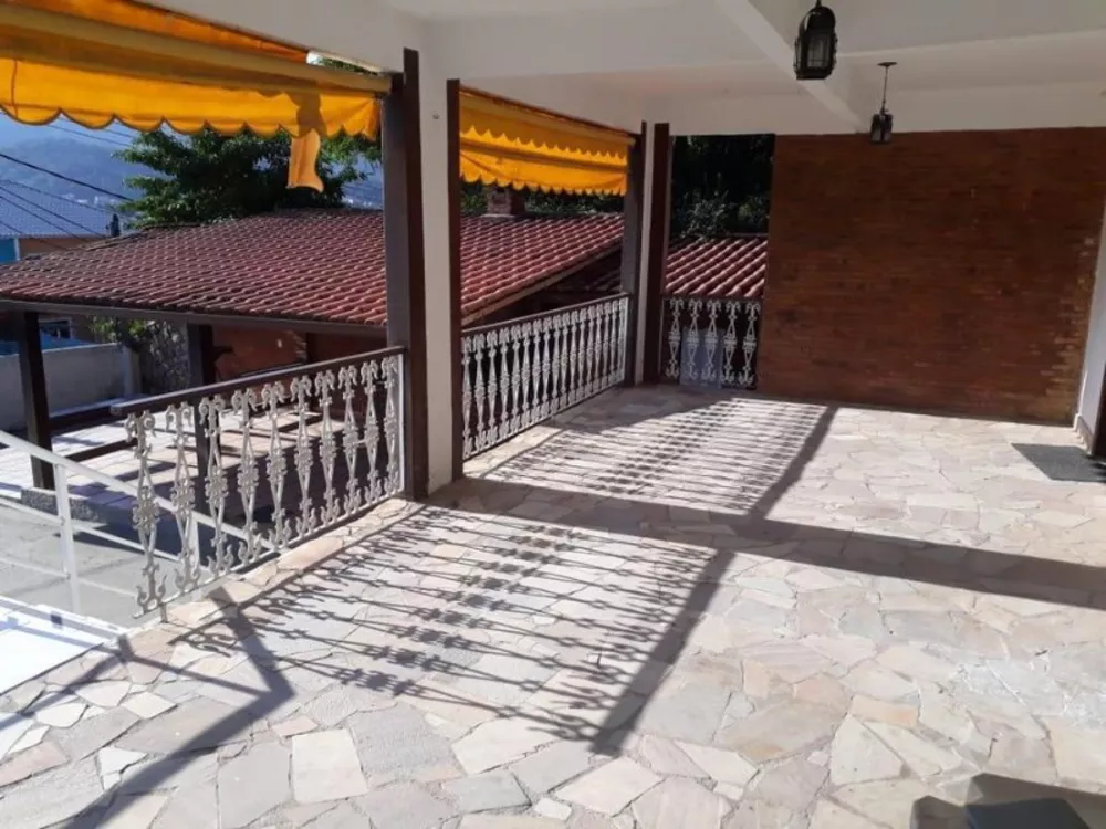 Casa à venda com 4 quartos, 400m² - Foto 16