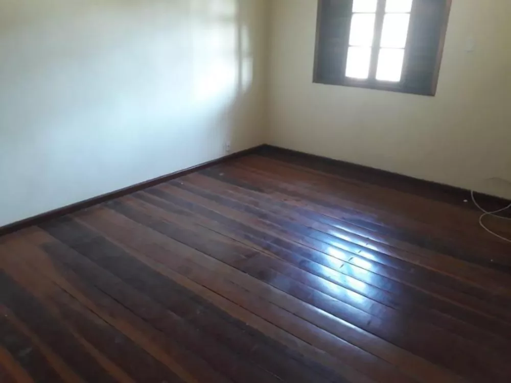 Casa à venda com 4 quartos, 400m² - Foto 8