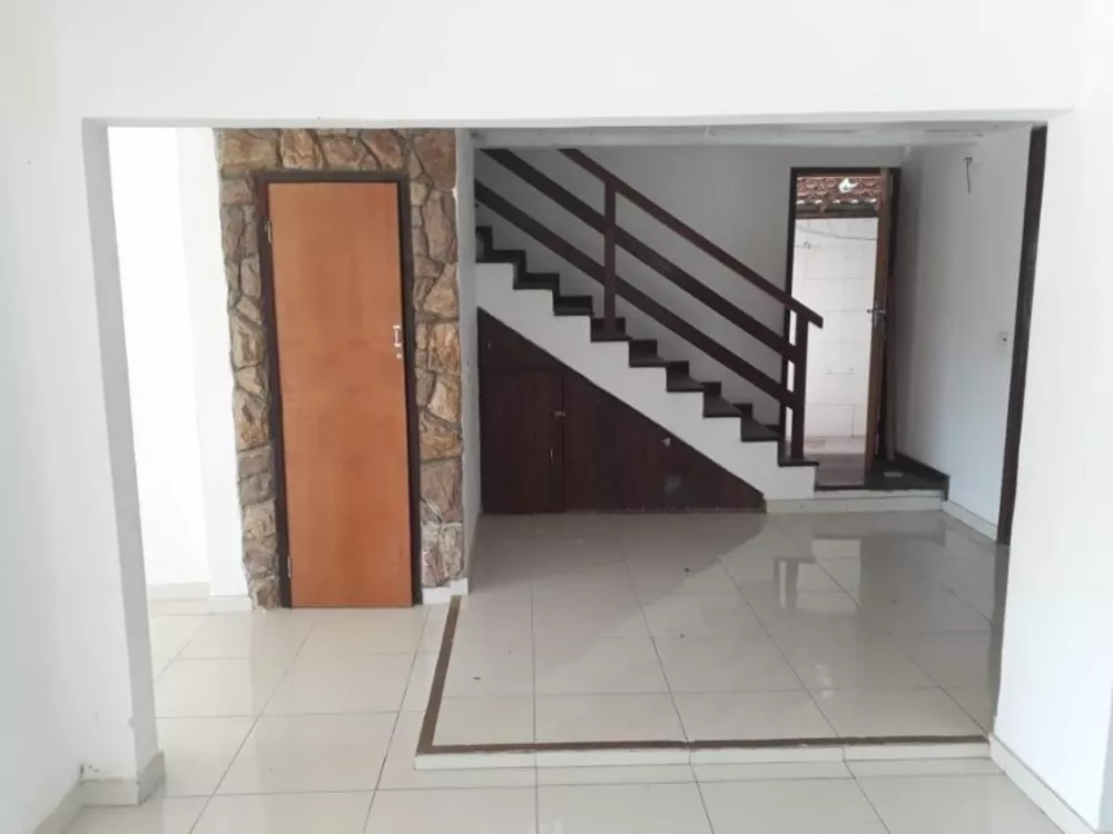 Casa à venda com 4 quartos, 400m² - Foto 14