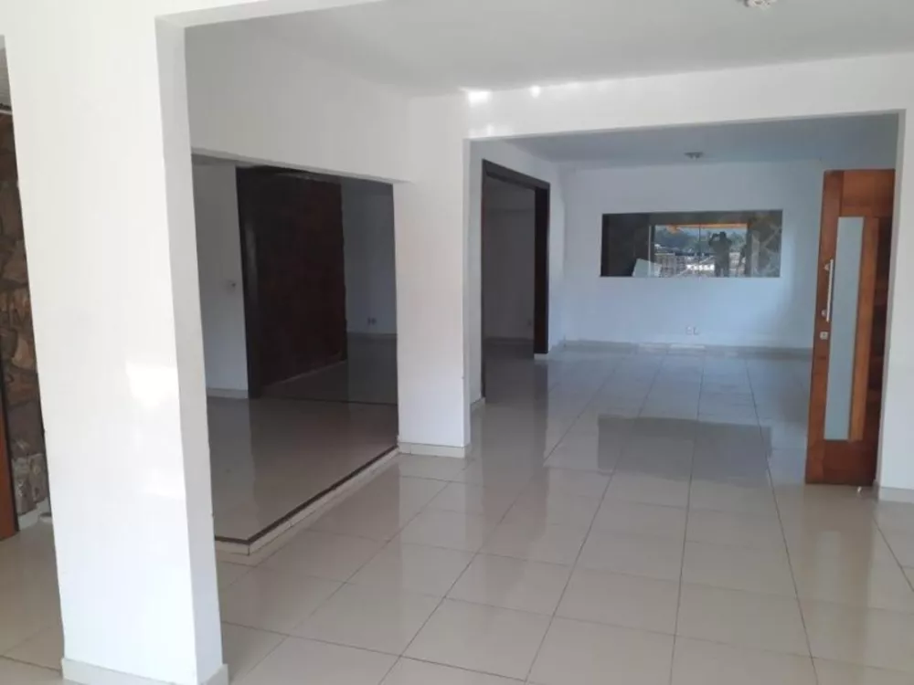 Casa à venda com 4 quartos, 400m² - Foto 12