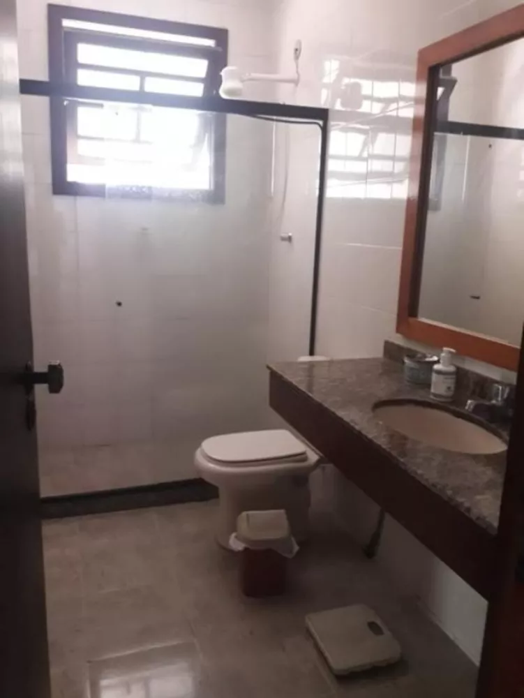Casa, 4 quartos, 240 m² - Foto 18