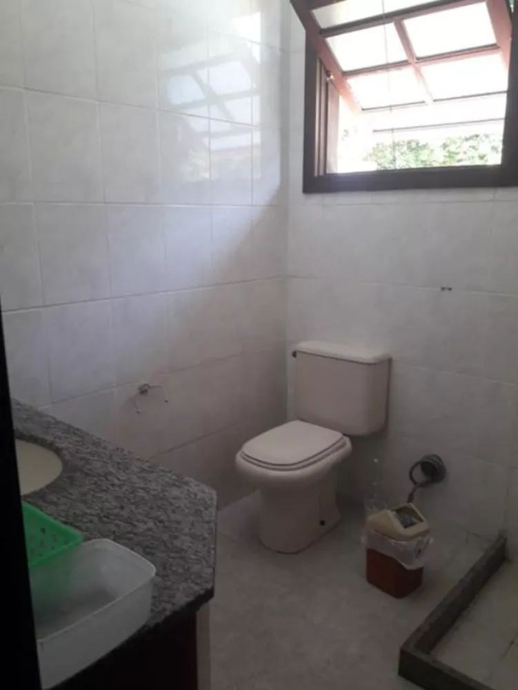 Casa, 4 quartos, 240 m² - Foto 17