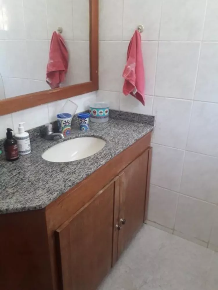Casa, 4 quartos, 240 m² - Foto 16