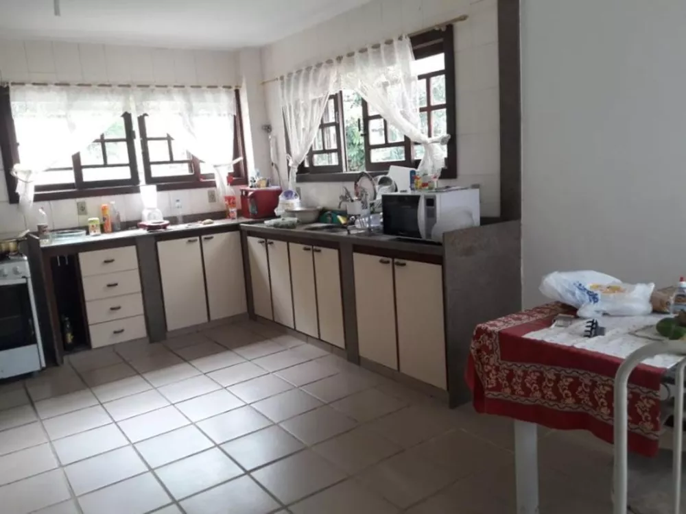 Casa, 4 quartos, 240 m² - Foto 12