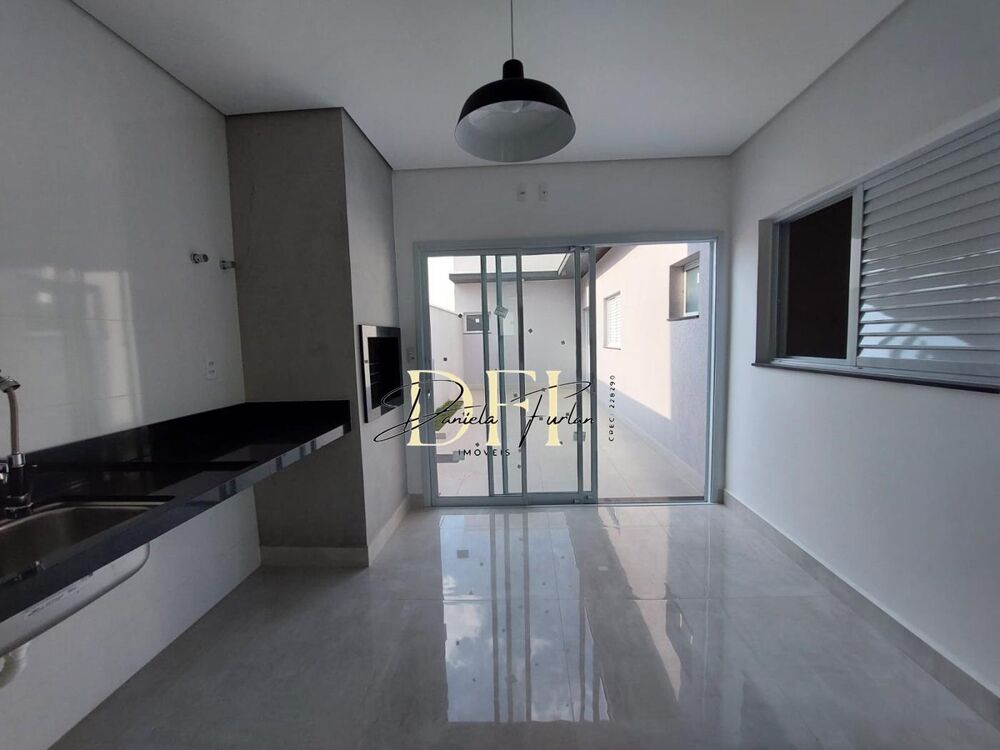 Casa de Condomínio à venda com 3 quartos, 140m² - Foto 2