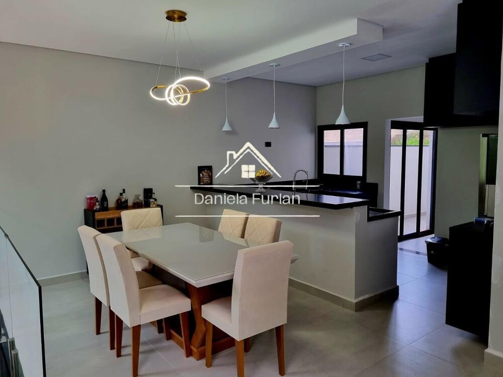 Casa de Condomínio à venda com 3 quartos, 230m² - Foto 1