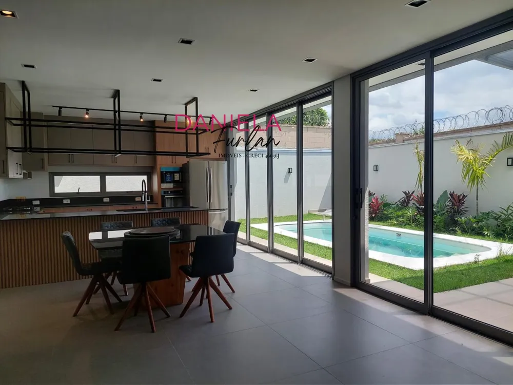 Casa de Condomínio, 4 quartos - Foto 1
