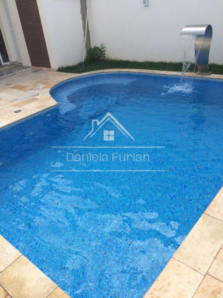 Casa de Condomínio à venda com 4 quartos, 313m² - Foto 4