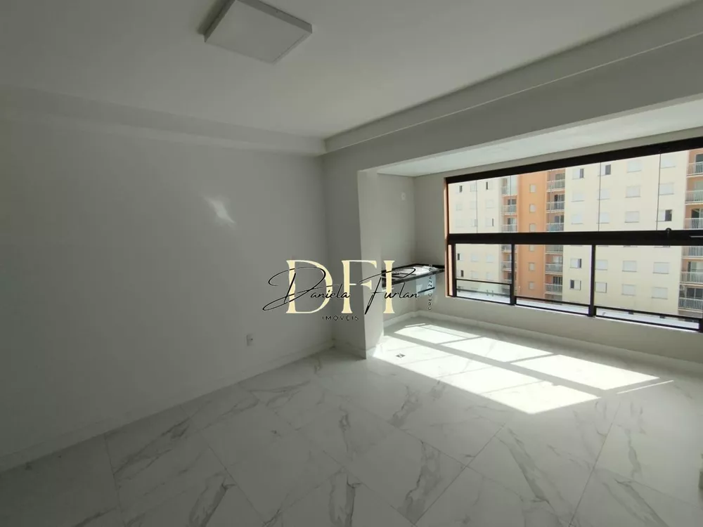 Apartamento à venda com 3 quartos, 87m² - Foto 1