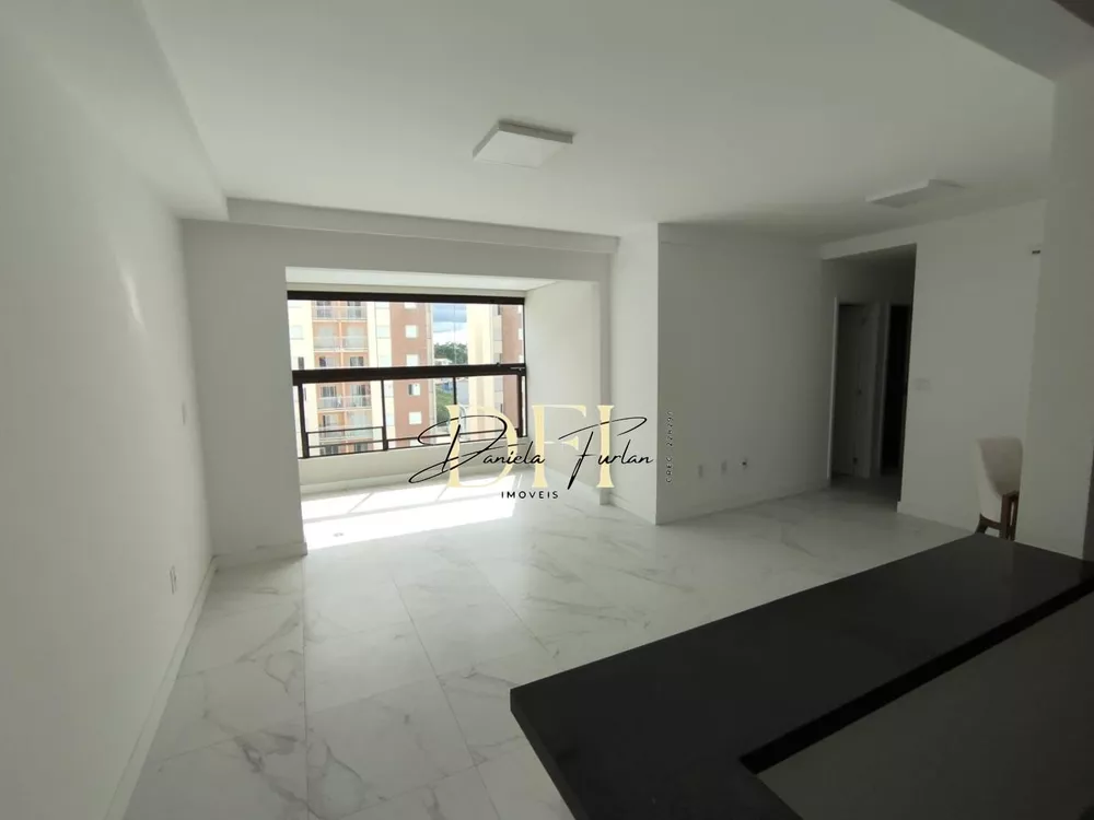 Apartamento à venda com 3 quartos, 87m² - Foto 2