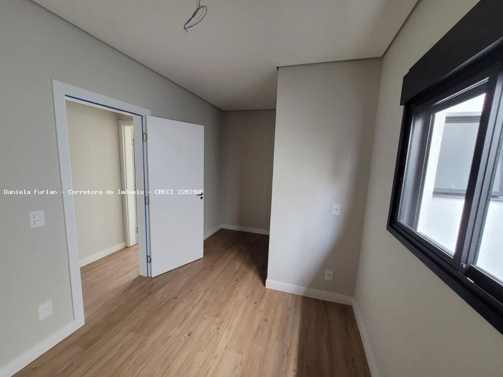 Casa de Condomínio à venda com 3 quartos, 205m² - Foto 6