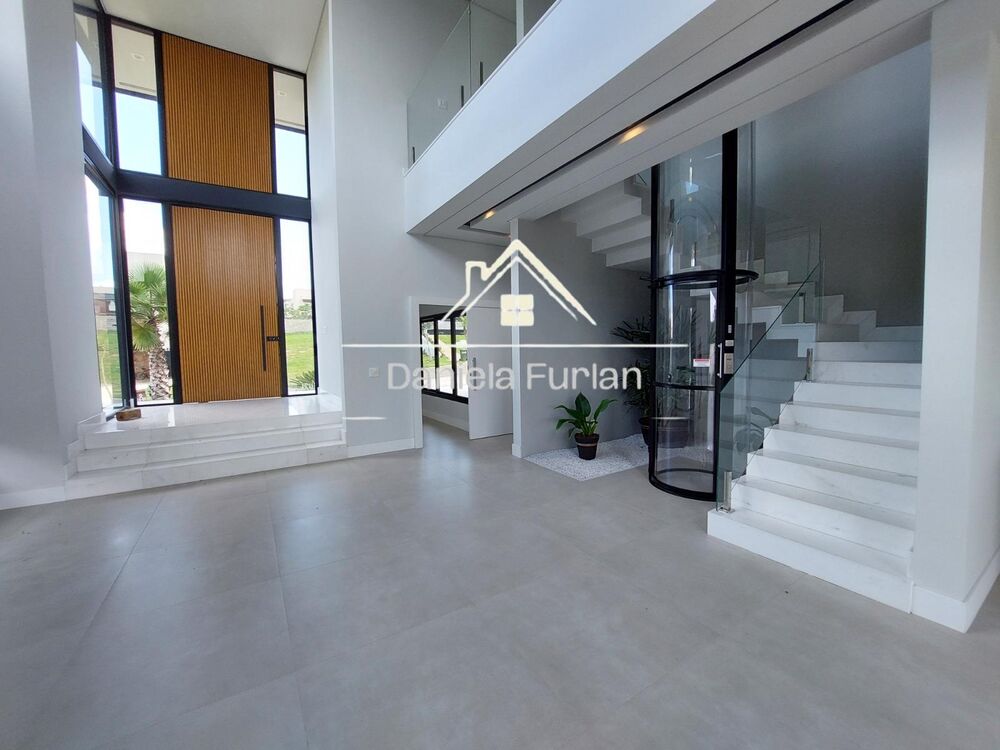 Casa de Condomínio à venda com 4 quartos, 357m² - Foto 2