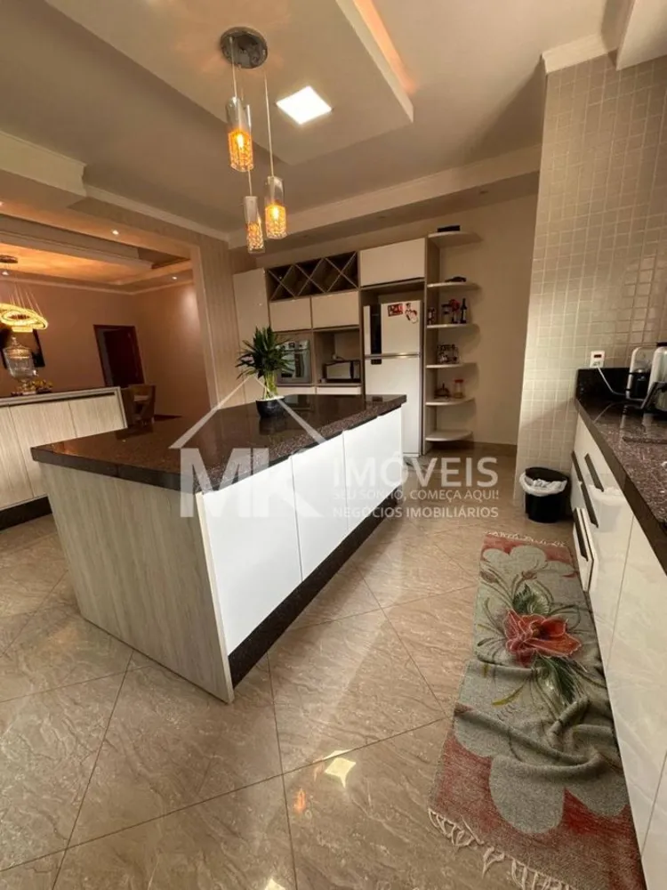 Casa, 5 quartos, 516 m² - Foto 1